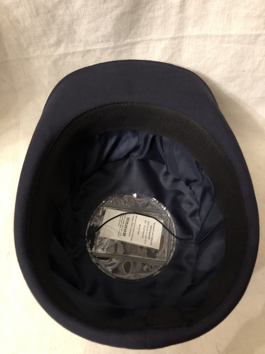 Dames hoedje Koninklijke Luchtmacht onder Officier