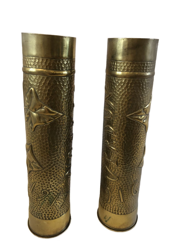 Paar koperen Franse bewerkten hulzen 1916-1917 hover image