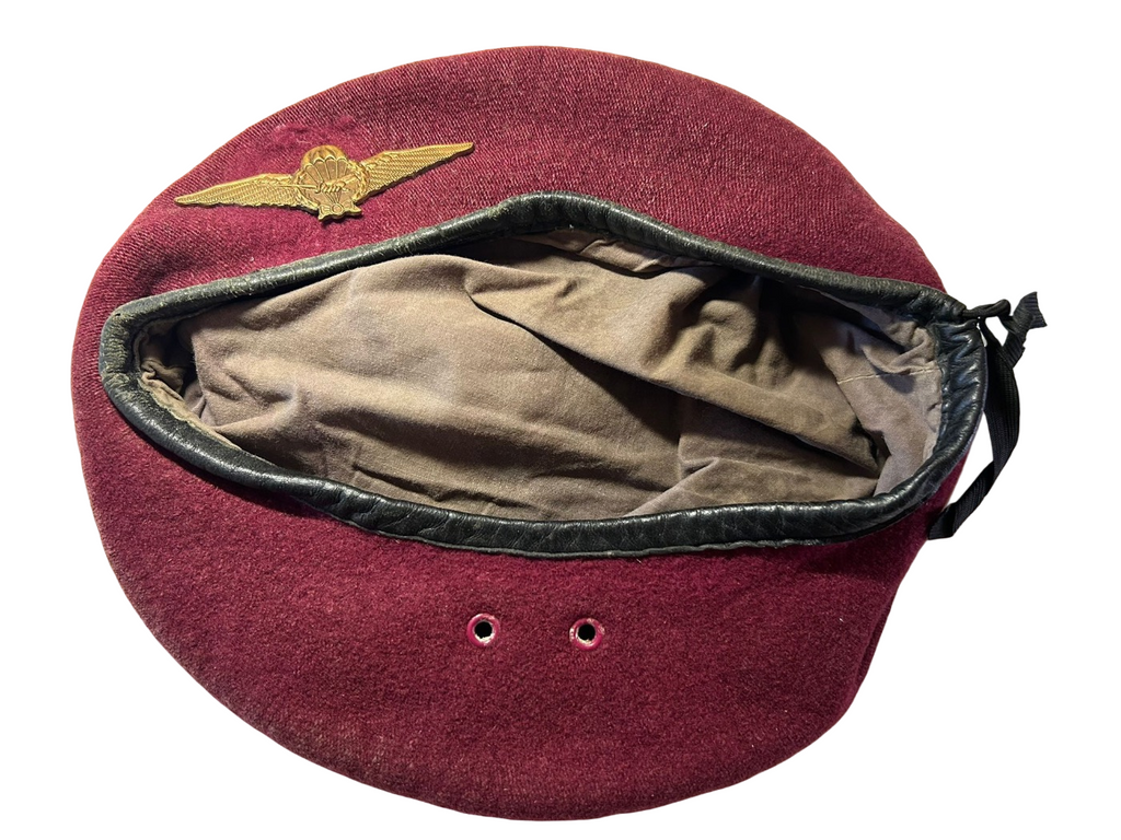 Red beret KNIL (reunion production)