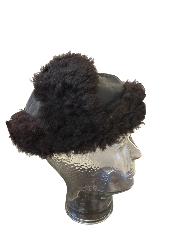 Pelzmütze de la Kriegsmarine allemande WW2 hover image
