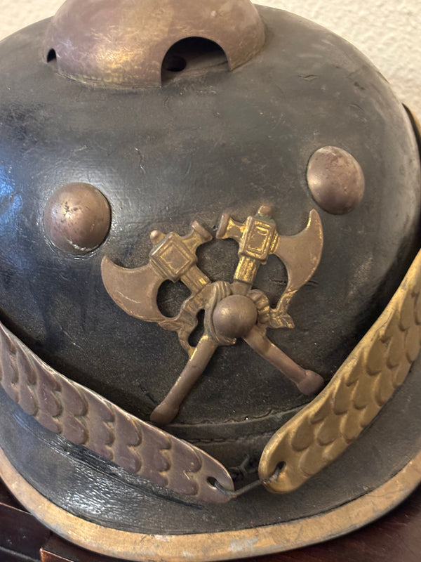 Deutsche Feuerwehrhelm / Pickelhaube 1917 maat 55 hover image