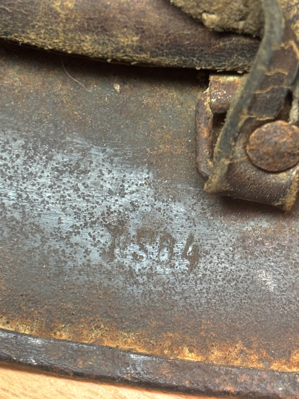 Duitse Wehrmacht M40 Stahlhelm - Heer enkeldecal - NS64 / DN74
