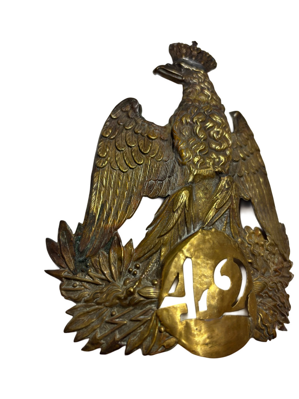 Franse Napoleontische Shako Helmplaat Regiment 42 hover image