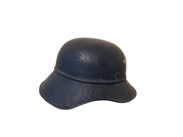 Casque de protection aérienne allemand (Luftschutz) Seconde Guerre mondiale hover image