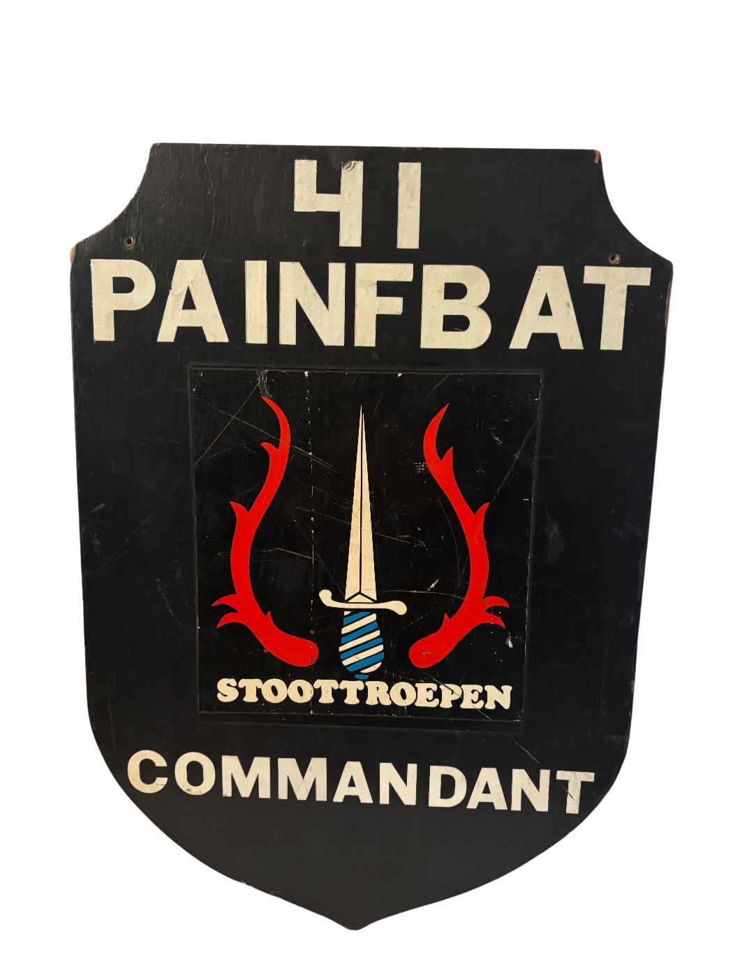 Houten schild 41 Painfbat Stoottroepen