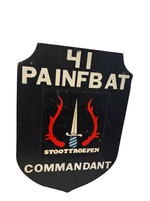 Houten schild 41 Painfbat Stoottroepen hover image