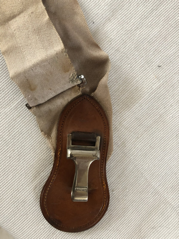 Porte-sabre allemand de la Seconde Guerre mondiale hover image