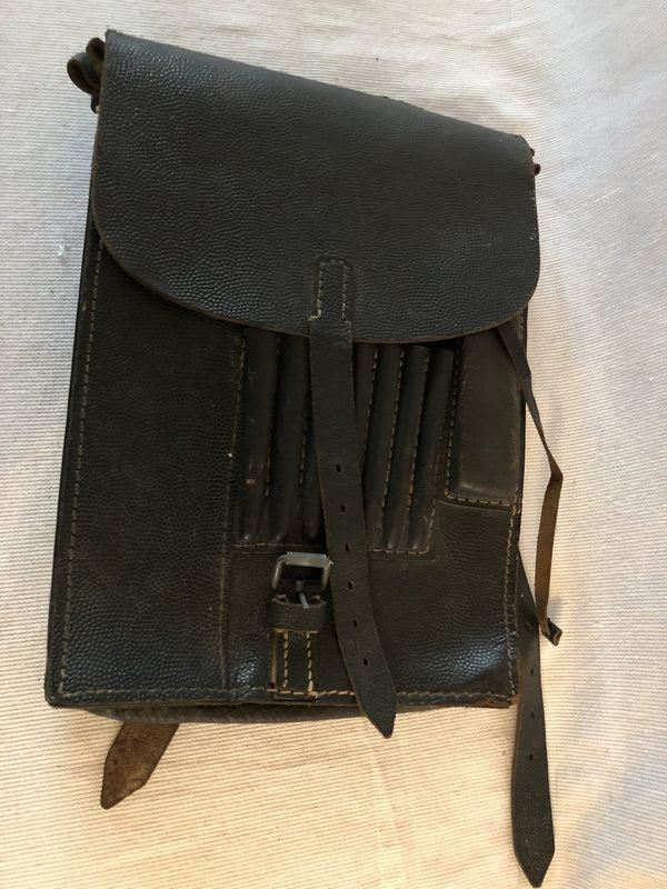 WH Meldekartentasche hover image