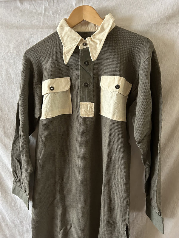 Chemise militaire suédoise modèle 1939 hover image