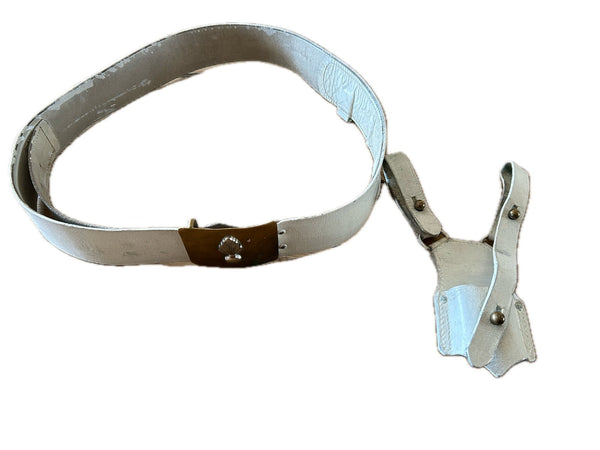 KMAR Gala couple with sabre/Klewang bearer hover image