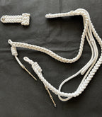 Witte epauletten +nestel