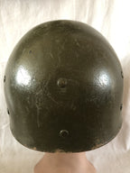 Liner met bruin lederen kinriem