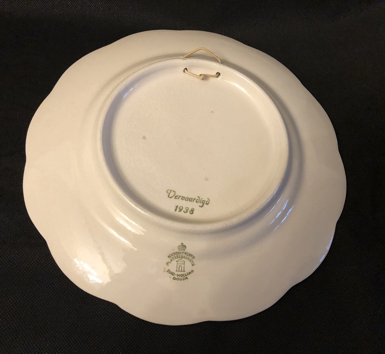 Plateel bord - 't is Oranje en 't  blijft Oranje 31 januari 1938