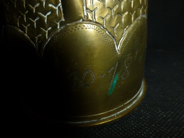 Bewerkte koperen hulzen