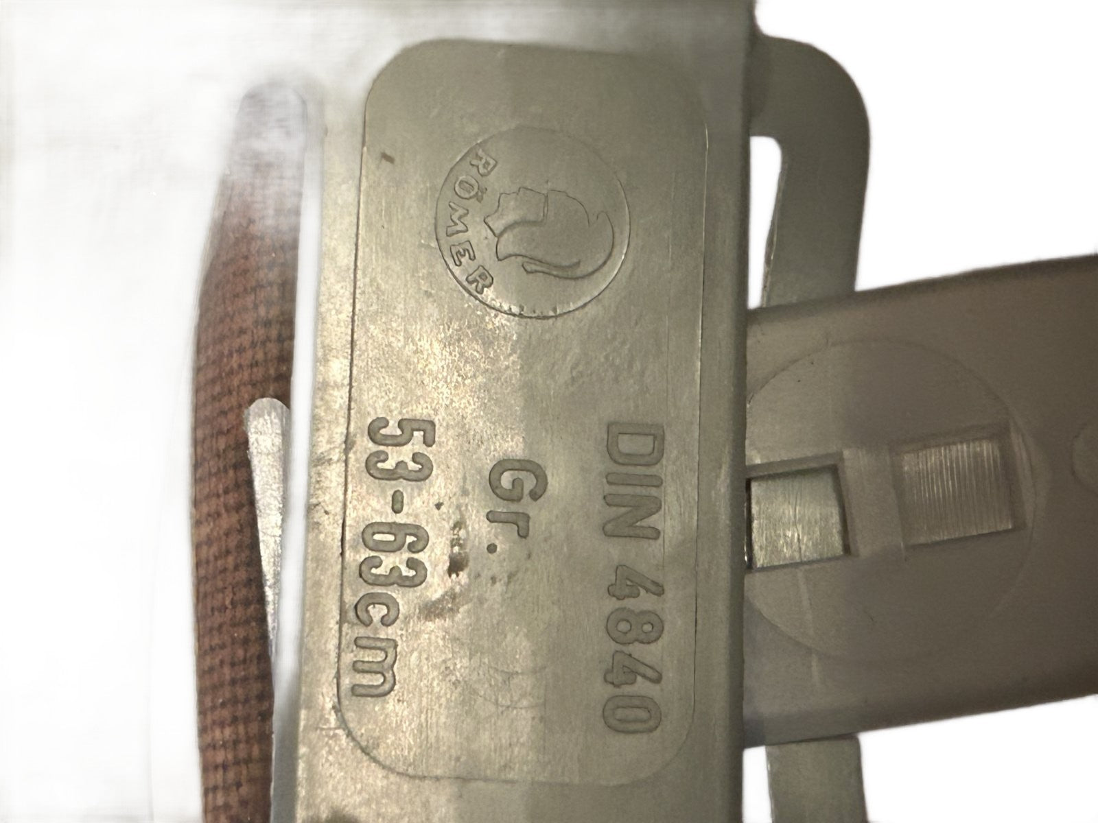 Helm van de Koninklijke Marine Brandweer