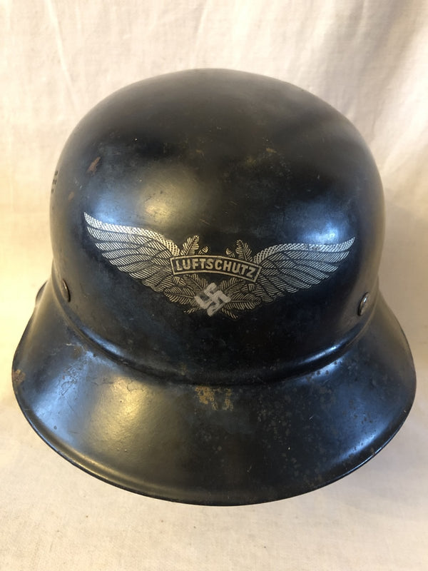 Luftschutz helm wo2 hover image