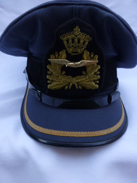 Casquette de major et de lieutenant-colonel hover image