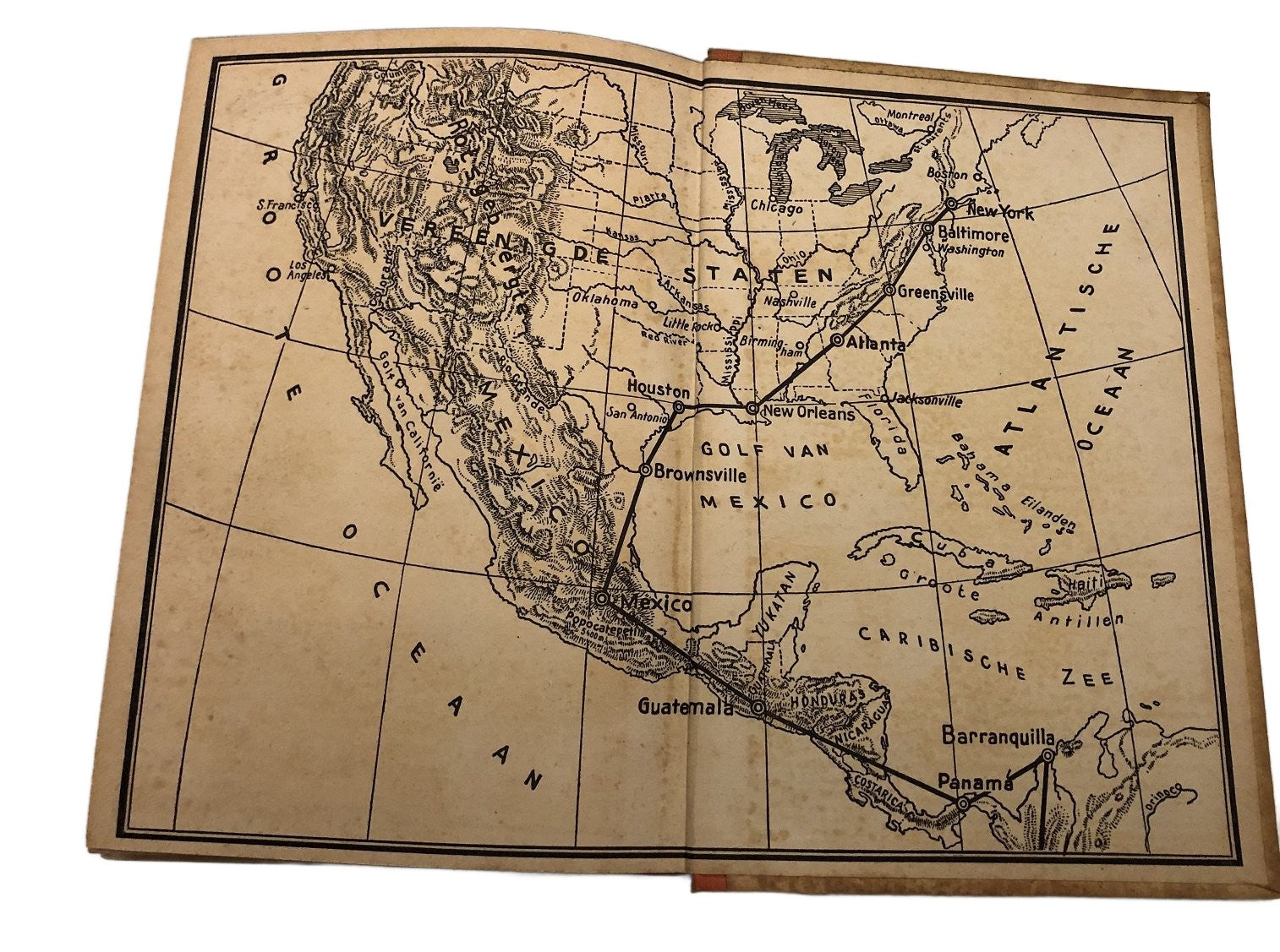 Boek Inge Stöling Een vrouw vliegt mee  -  uitgeverij " Westland"