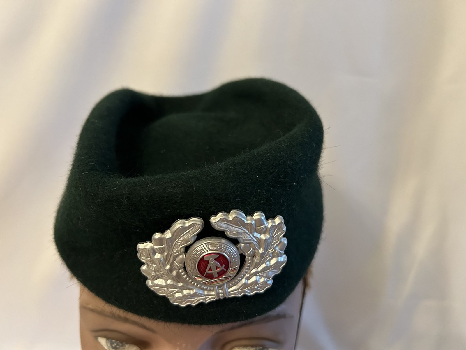 Volkspolizei dameshoedje