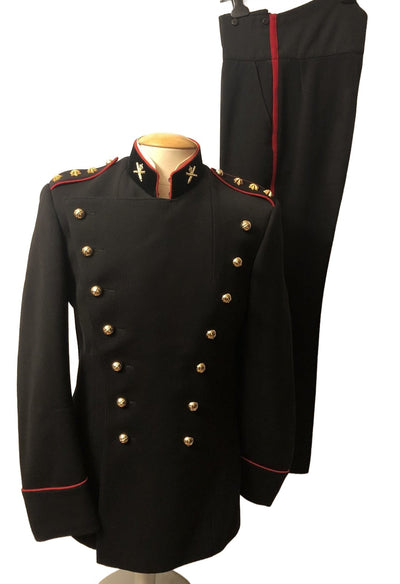 Tunique de cérémonie de capitaine d'artillerie