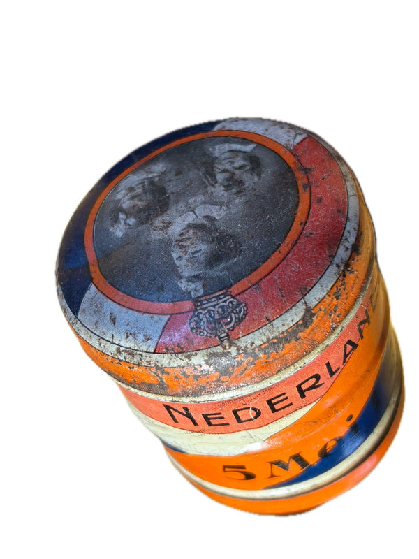 Sponsblikje - Nederland vrij 5 mei 1945 hover image