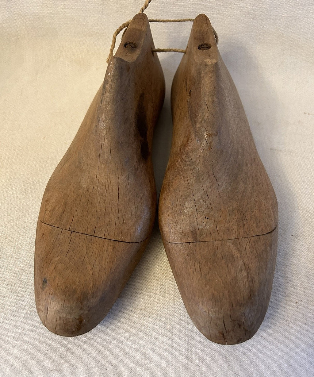 Houten  schoenenmal  50-60er jaren