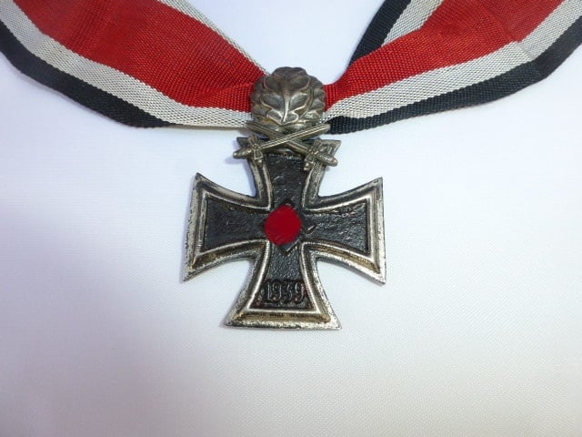 Ritterkruis met eikenloof en zwaarden