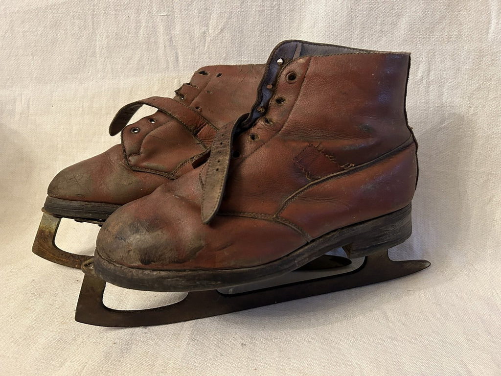 Schaatsen uit de 40er jaren