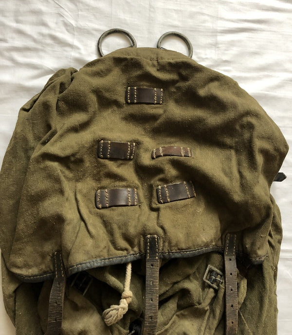 Gebirgsjäger rucksack hover image