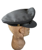 KLU Officiers pet 60er jaren