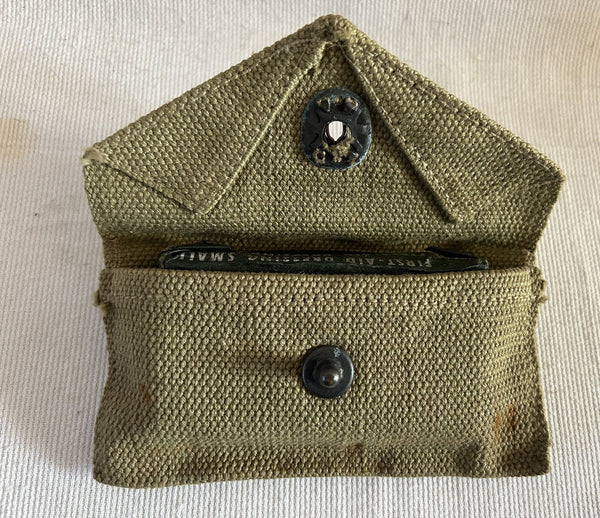 US First Aid pouch 1942 hover image