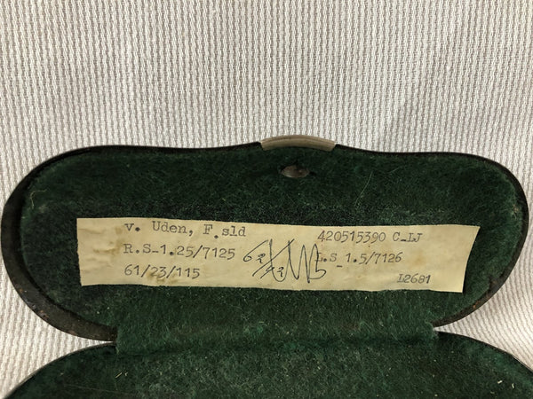 Lunettes de service militaire hover image