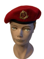 Engelse Militaire Politie baret