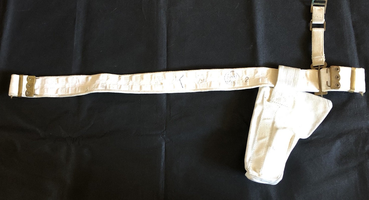 Witte webbing koppel en pistooltas FN 9 mm